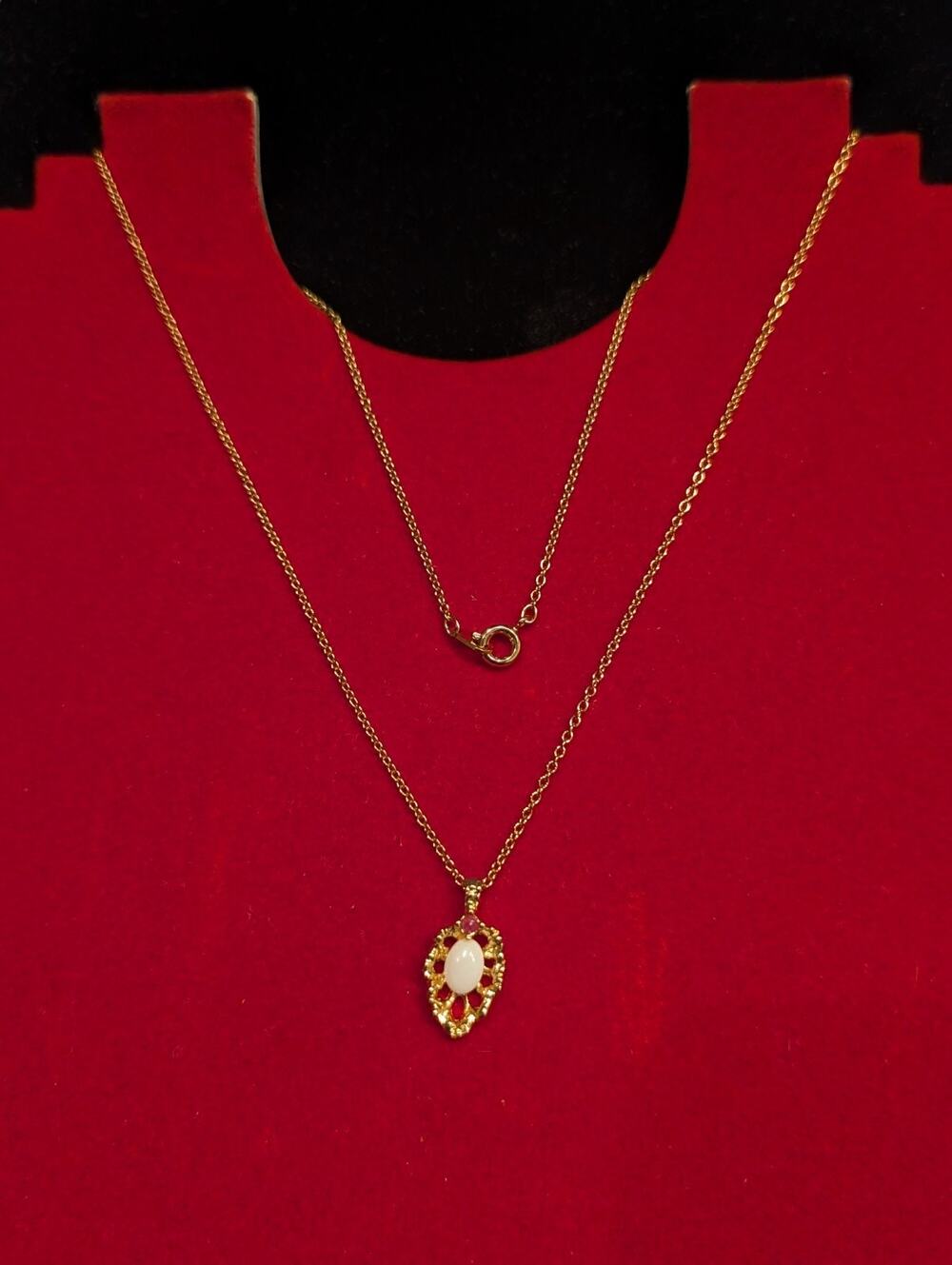 Van Doran Genuine Ruby & Opal Gold Tone Necklace Pendant In Box NEW 18"